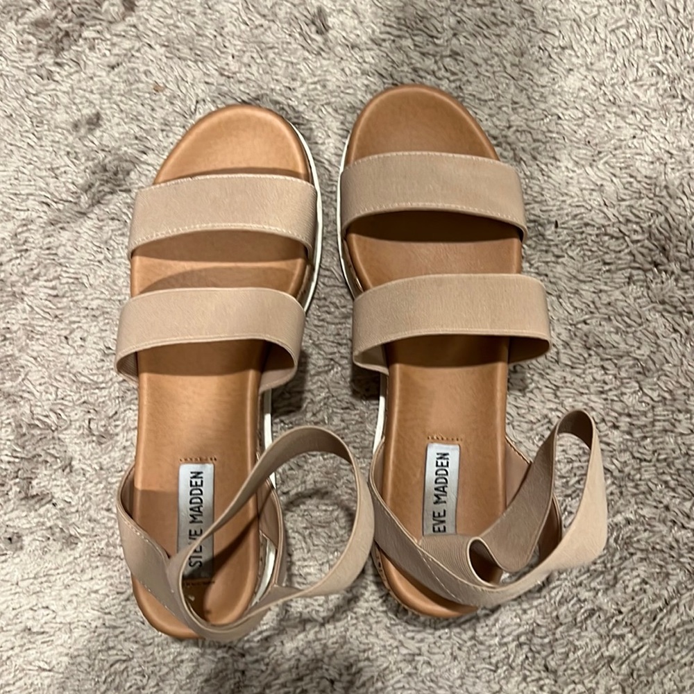 Perfect condition Steve Madden sandals size 9